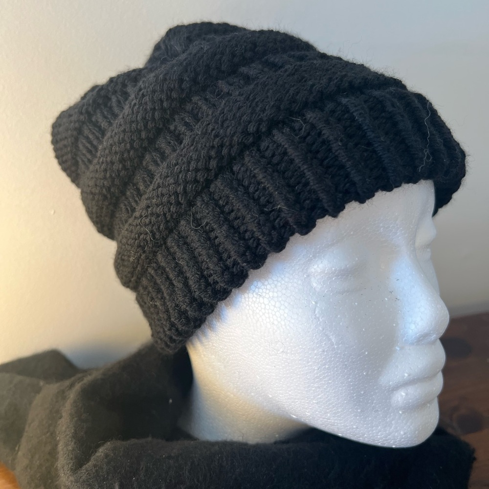 Black Hand Knit Wool blend Hat - Women's Winter Accessory